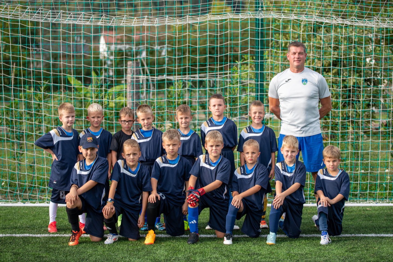 Skupinska fotografija selekcije U-8 Nogometnega društva Mozirje